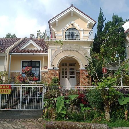 Villa Kota Bunga Cipanas 3 Kamar Baru Renovasi Full Wifi Cikundul Екстер'єр фото